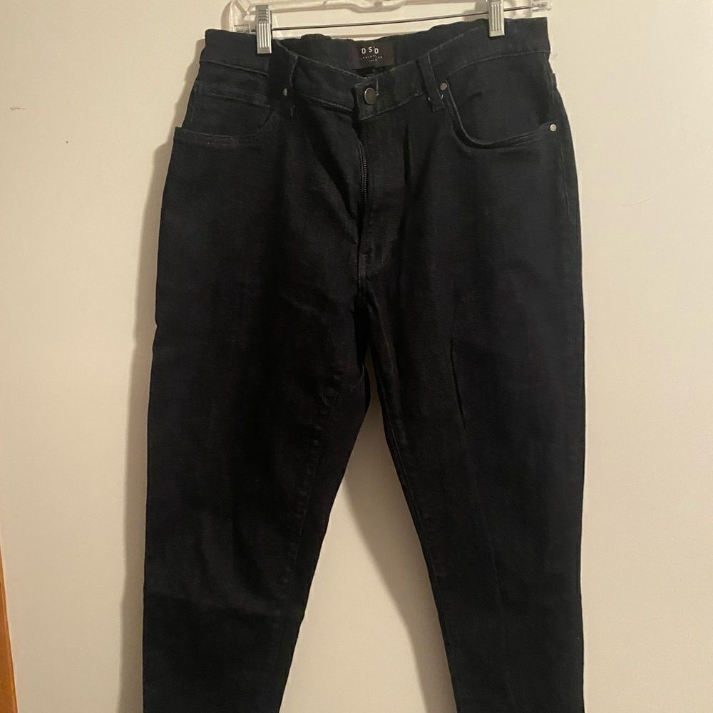 DSTLD Black 5 pockets Athletic Tapered denim, size 36/32